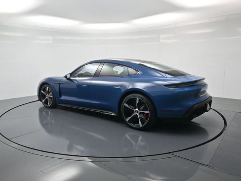 Used 2024 Porsche Taycan GTS image 3