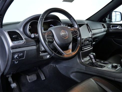 Used 2021 Jeep Grand Cherokee Limited X image 16