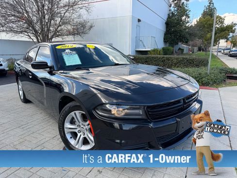 Used 2019 Dodge Charger SXT image 3