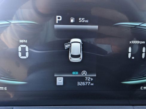 Certified 2024 Kia Telluride S w/ S Sunroof Package image 37