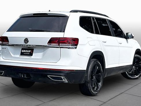Used 2023 Volkswagen Atlas SE w/ Black Wheel Package FWD image 13
