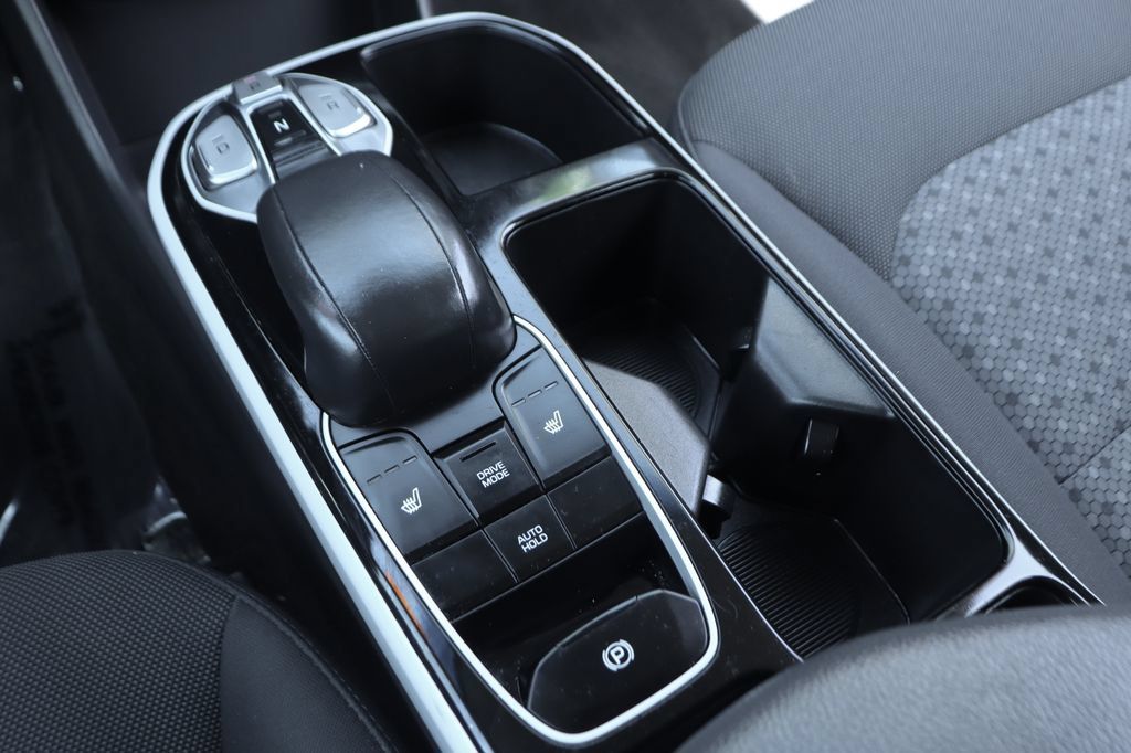 Used 2019 Hyundai Ioniq Electric FWD image 29