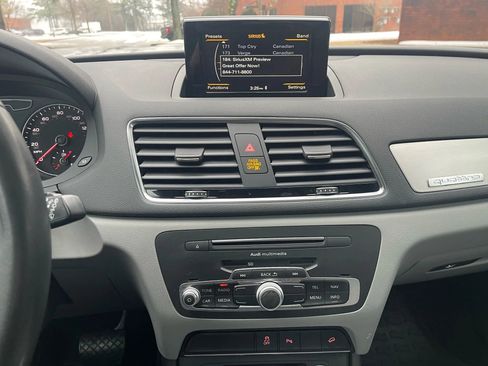 Used 2018 Audi Q3 2.0T Premium image 16