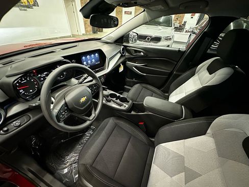 Used 2026 Chevrolet Trax LS image 13