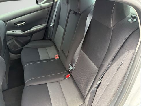 Certified 2021 Nissan Sentra SV FWD image 32