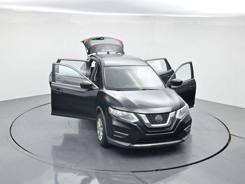 Used 2018 Nissan Rogue S image 47