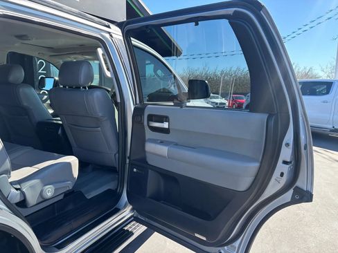 Used 2008 Toyota Sequoia Limited image 14