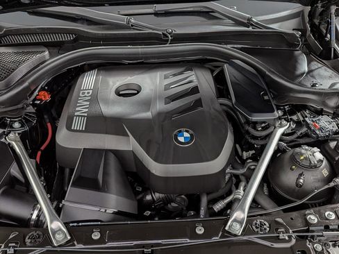 Used 2025 BMW 530i xDrive image 46