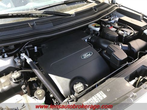 Used 2013 Ford Explorer XLT FWD image 24