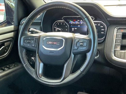 Used 2021 GMC Yukon AT4 image 5