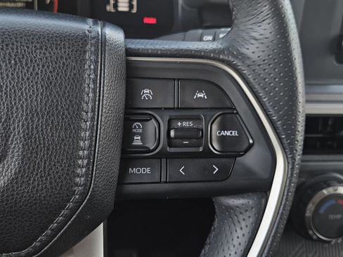 Used 2025 Toyota 4Runner SR5 image 15