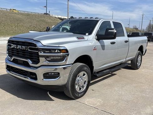New 2026 RAM 3500 Tradesman image 10
