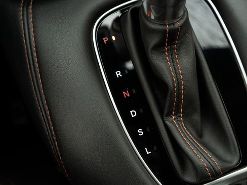 Certified 2024 Honda HR-V Sport image 30