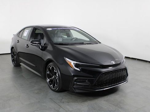 Used 2025 Toyota Corolla FX w/ Convenience Package FWD image 3