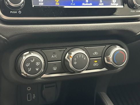 Used 2023 Nissan Versa S w/ Electronics Package image 18