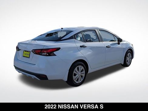 Used 2022 Nissan Versa S w/ Trunk Package FWD image 3