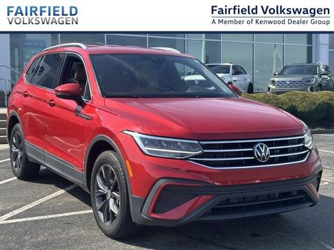 Certified 2023 Volkswagen Tiguan SE AWD/4WD image 1
