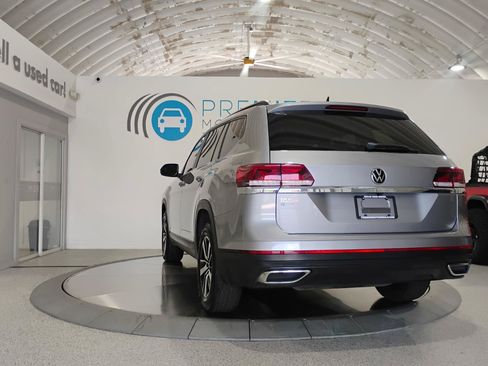 Used 2021 Volkswagen Atlas SE FWD image 3