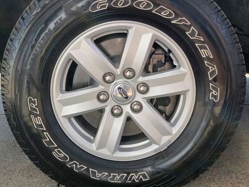 Used 2021 Ford F150 XLT image 11