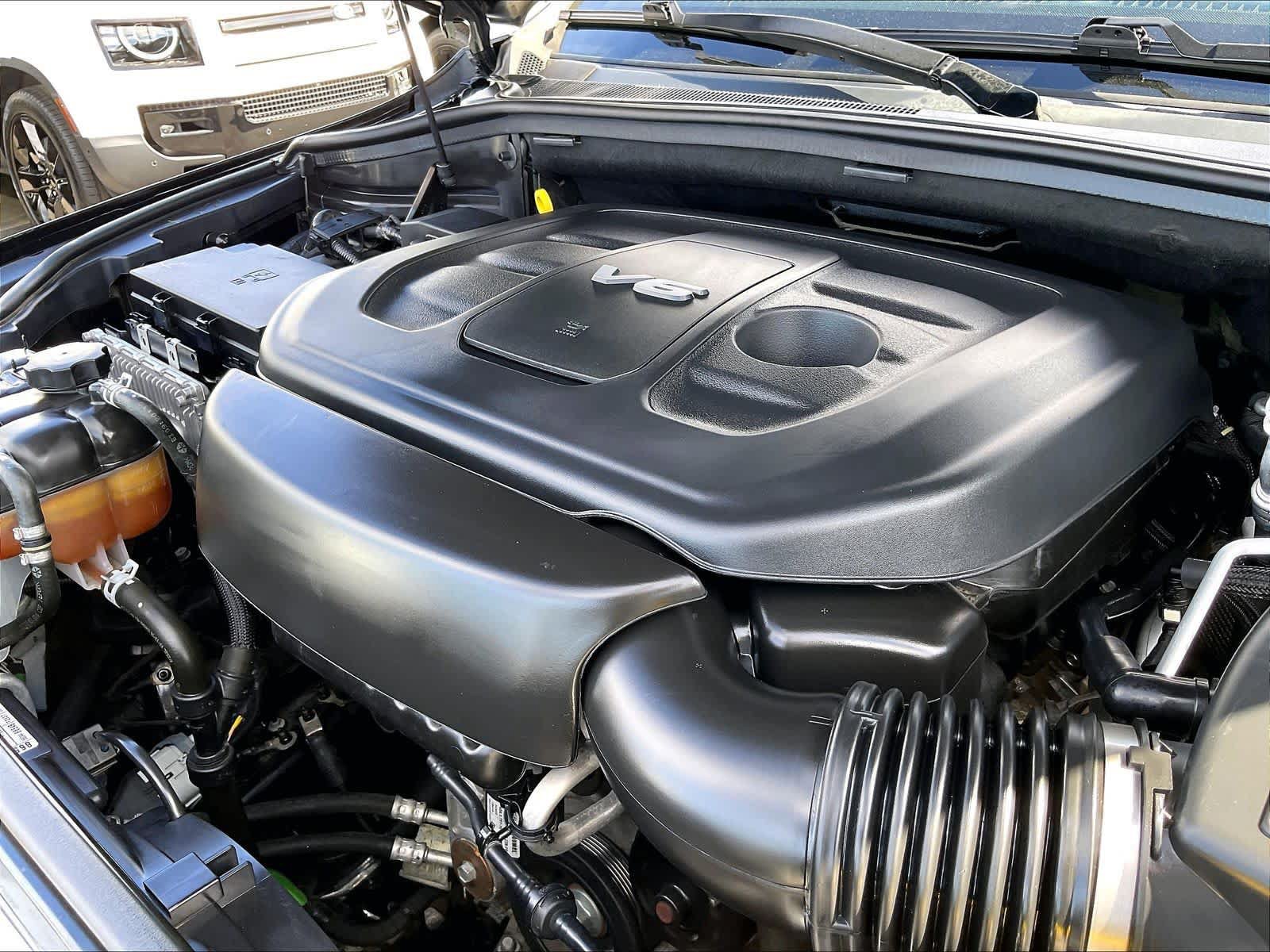 Used 2019 Jeep Grand Cherokee Laredo AWD/4WD image 33