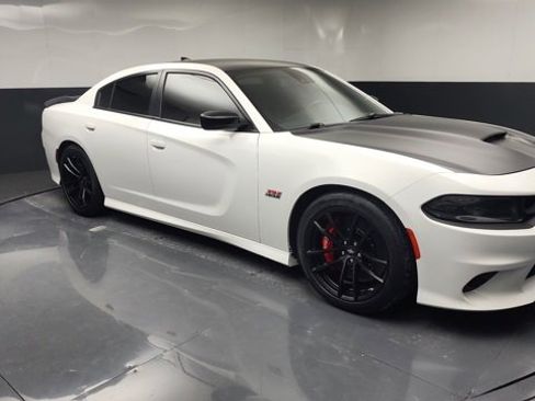 Used 2023 Dodge Charger Scat Pack w/ Dynamics Package image 12