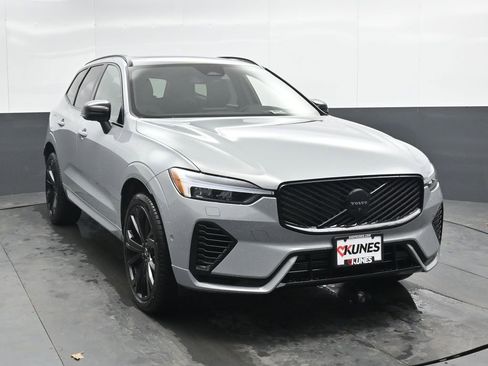 New 2026 Volvo XC60 T8 Ultra w/ Climate Package AWD/4WD image 4