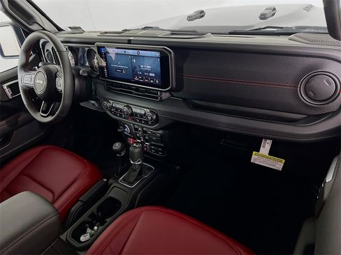 Used 2024 Jeep Wrangler Unlimited Rubicon 392 image 28