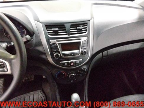 Used 2017 Hyundai Accent SE FWD image 12