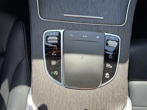 Certified 2022 Mercedes-Benz GLC 300 4MATIC image 21