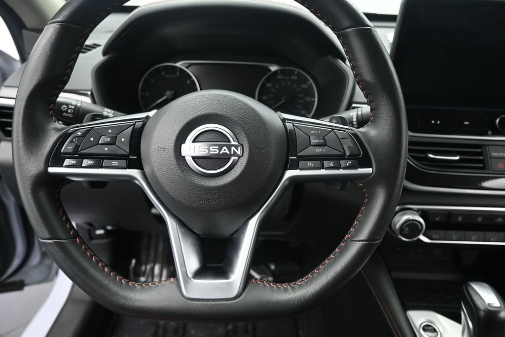 Used 2024 Nissan Altima 2.5 SR w/ SR Premium Package AWD/4WD image 18