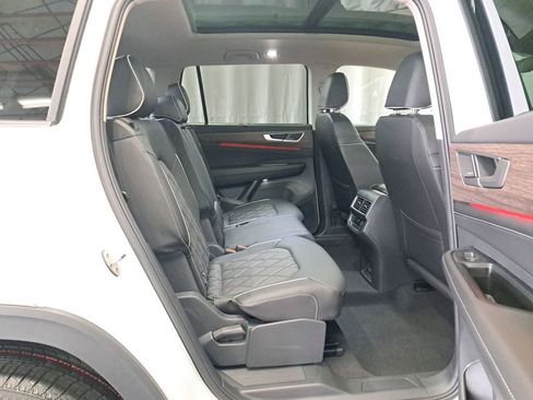 New 2026 Volkswagen Atlas SEL Premium R-Line AWD/4WD image 15
