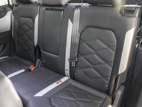 New 2026 Volkswagen Atlas Peak Edition image 34