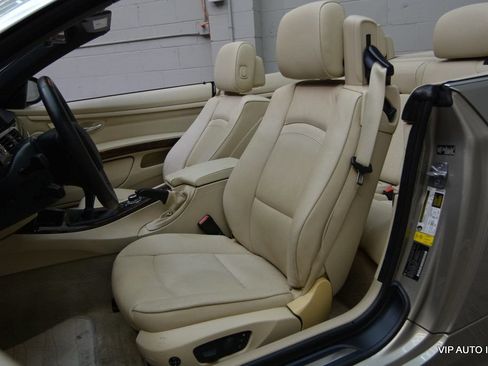 Used 2011 BMW 328i Convertible RWD image 21