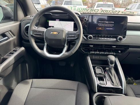 New 2026 Chevrolet Colorado LT image 9