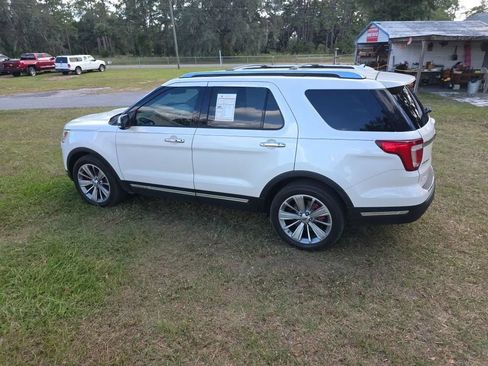 Used 2018 Ford Explorer Limited image 8