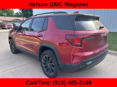 Used 2025 GMC Terrain Elevation w/ Elevation Premium Package AWD/4WD image 7