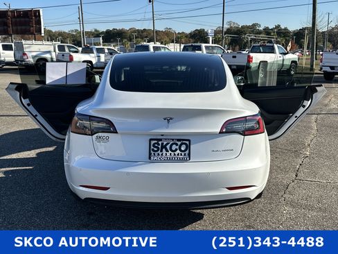 Used 2020 Tesla Model 3 Long Range image 32