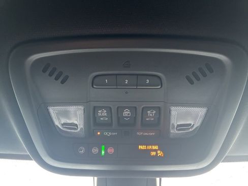 Used 2023 Chevrolet Traverse RS w/ LPO, Floor Liner Package AWD/4WD image 30