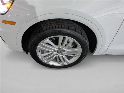 Used 2020 Audi Q5 2.0T Premium Plus w/ Premium Plus Package image 29