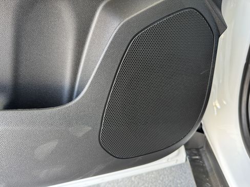 New 2025 Chevrolet Trax LT w/ Driver Confidence Package image 11