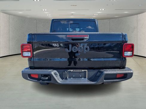 New 2026 Jeep Gladiator Sport image 5