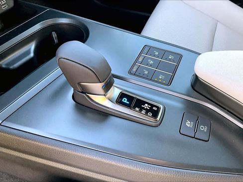 New 2026 Lexus UX 300h FWD image 11