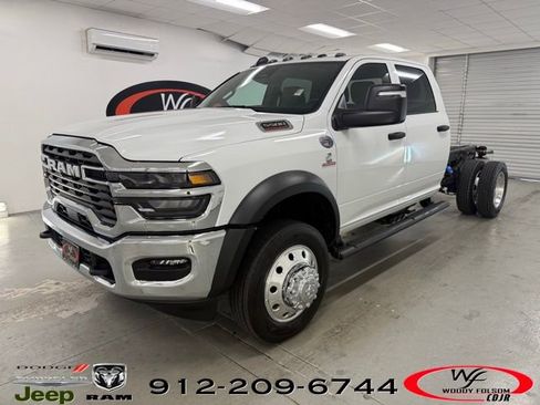 New 2026 RAM 5500 Tradesman w/ Chrome Appearance Group image 1