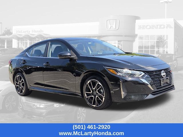 Used 2025 Nissan Sentra SR FWD image 4
