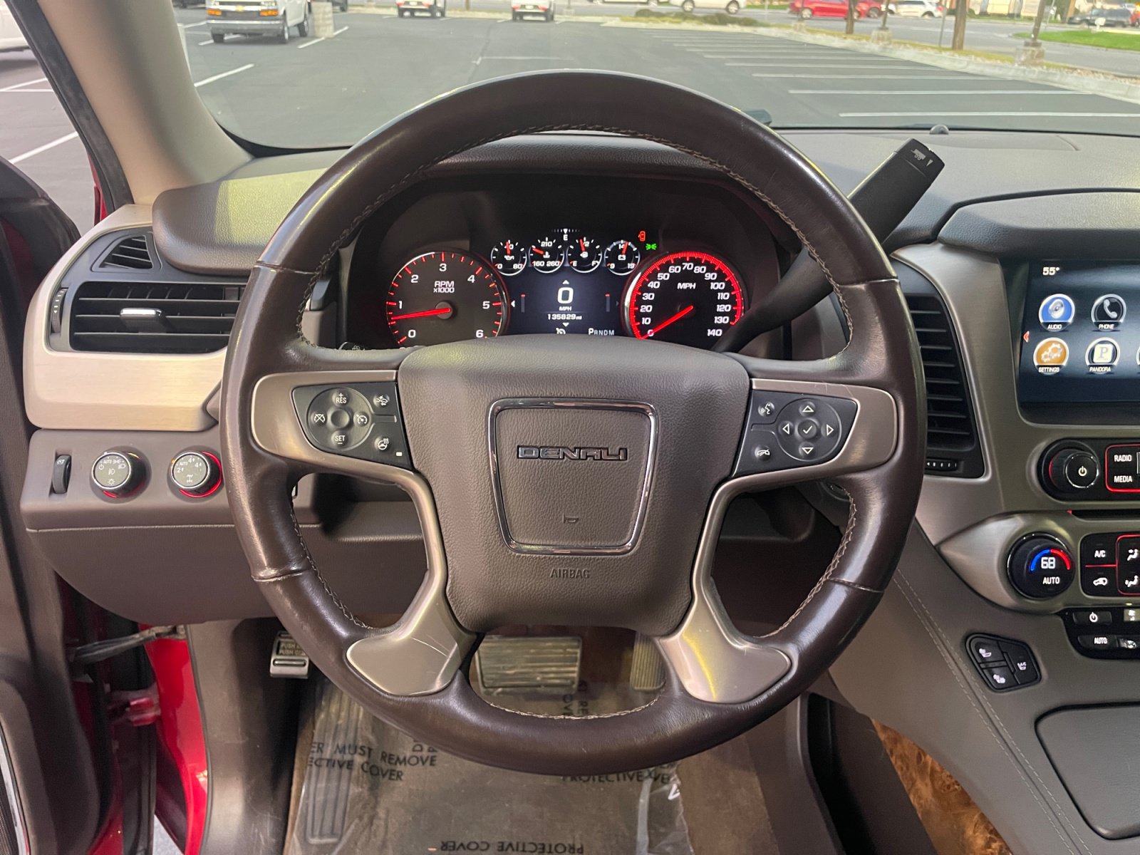 Used 2015 GMC Yukon Denali AWD/4WD image 9