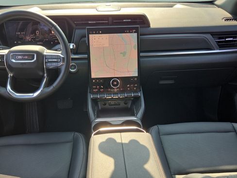 Certified 2026 GMC Terrain Elevation w/ Elevation Premium Package FWD image 13