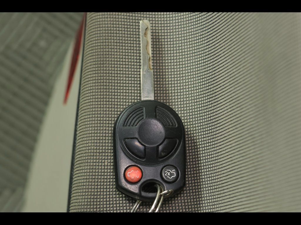 Used 2013 Ford Focus SE FWD image 20