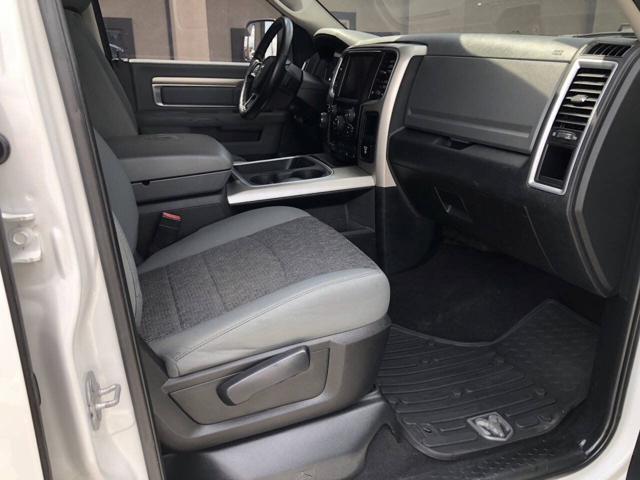 Used 2017 RAM 1500 Outdoorsman AWD/4WD image 7