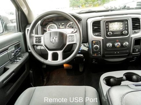 Used 2022 RAM 1500 Classic SLT image 8