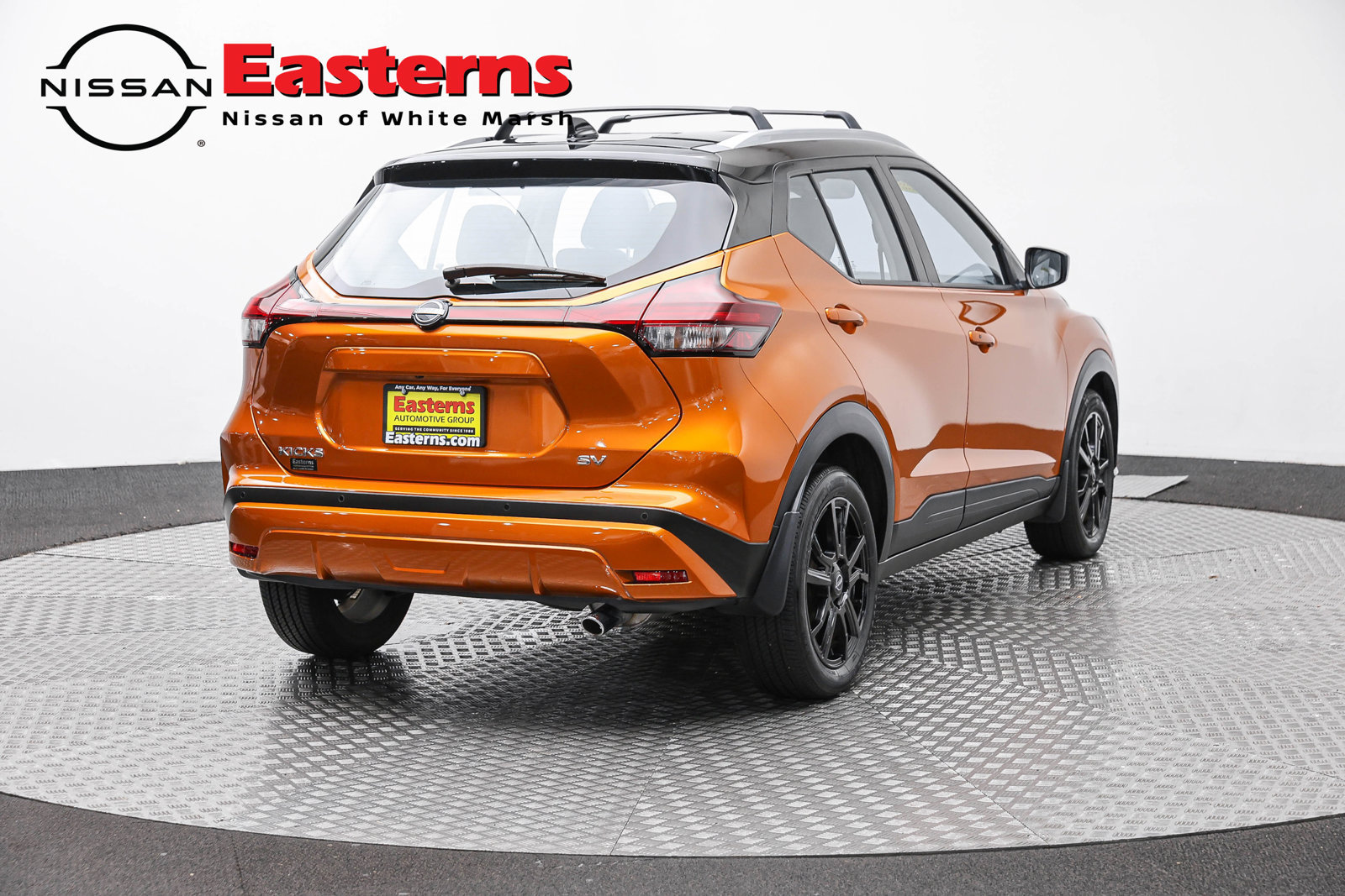 Used 2024 Nissan Kicks SV w/ Exterior Package FWD image 5